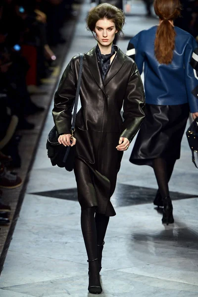 Look 6